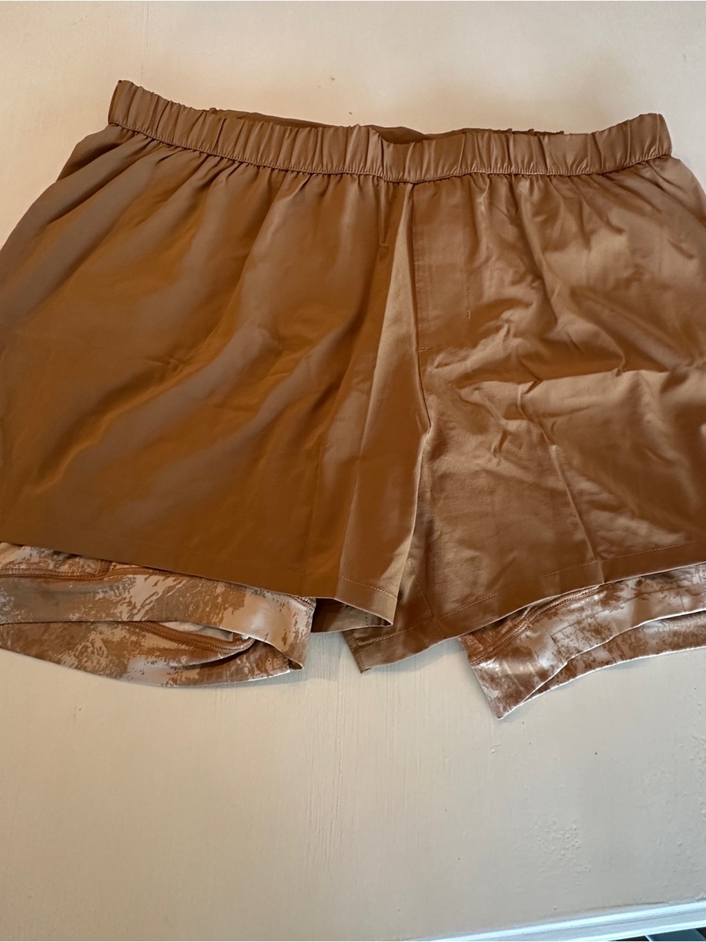 Men’s Elastic-Waist Satin Shorts in Brown
